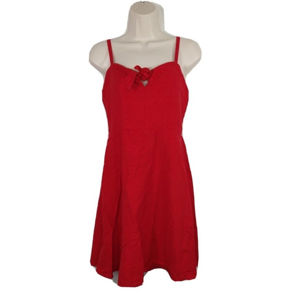 Red Sleeveless Dress with Cute Keyhole Knot